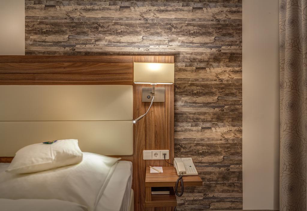 Meinl Hotel & Restaurant Neu-Ulm Eksteriør bilde