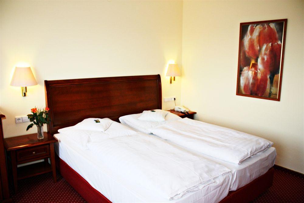 Meinl Hotel & Restaurant Neu-Ulm Eksteriør bilde
