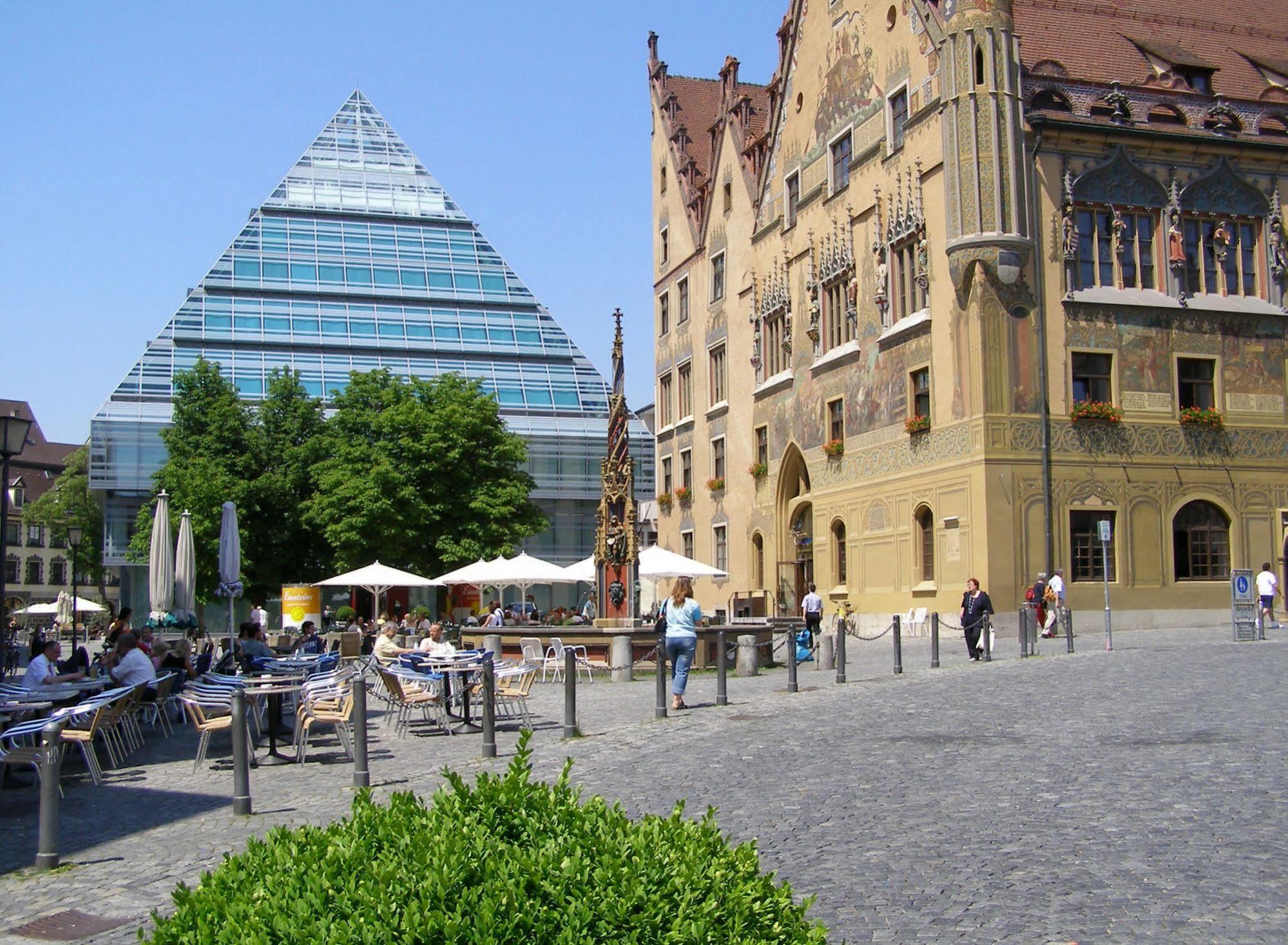 Meinl Hotel & Restaurant Neu-Ulm Eksteriør bilde