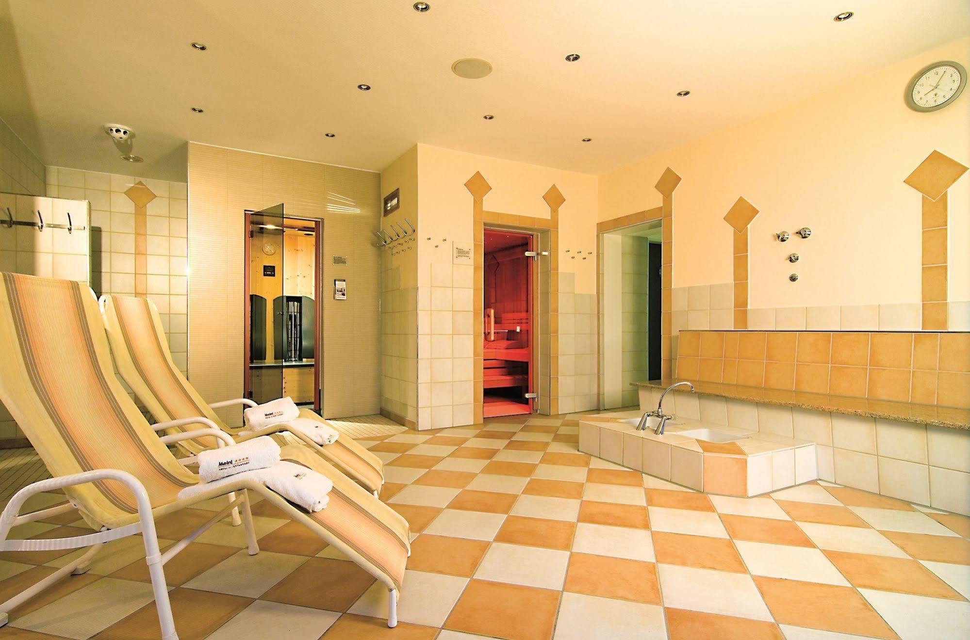 Meinl Hotel & Restaurant Neu-Ulm Eksteriør bilde