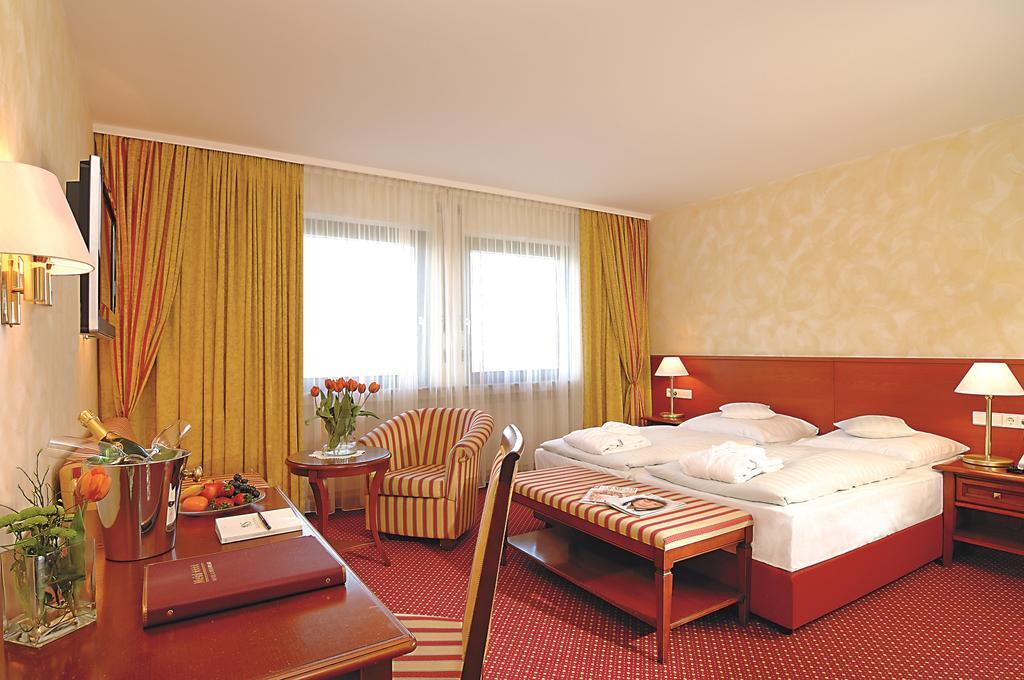 Meinl Hotel & Restaurant Neu-Ulm Eksteriør bilde